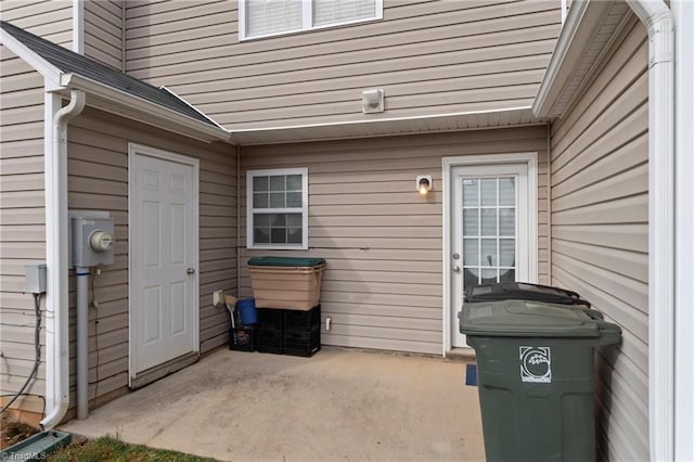 doorway to property featuring a patio