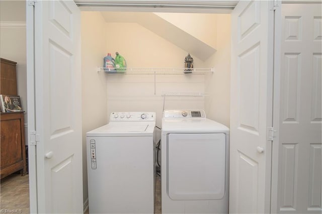 1923 Treyburn Ln, High Point, NC 27265 - laundry room featuring washing machine and dryer