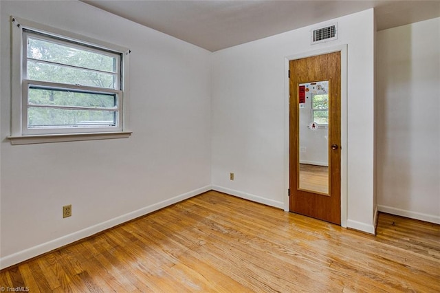 empty room featuring light hardwood / wood-style flooring