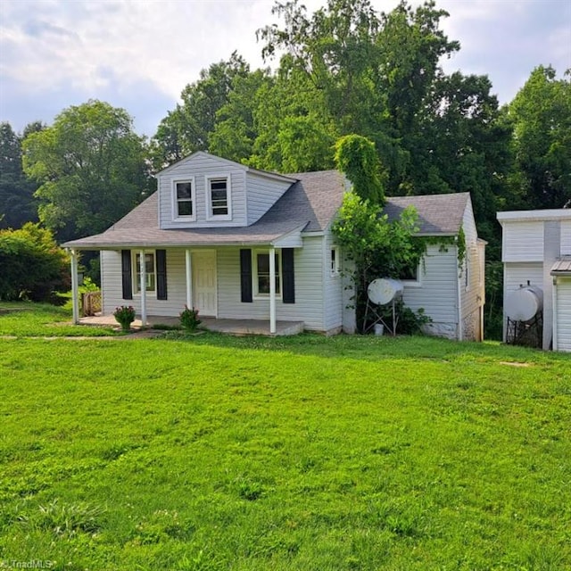 5426 Cedarbrook Rd, Jonesville, NC 28642 - view of front of property featuring a front yard and a porch