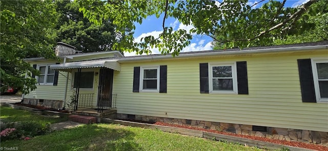 3613 Mcconnell Rd, Greensboro, NC 27405 - view of front of property with crawl space