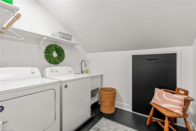 laundry room with independent washer and dryer