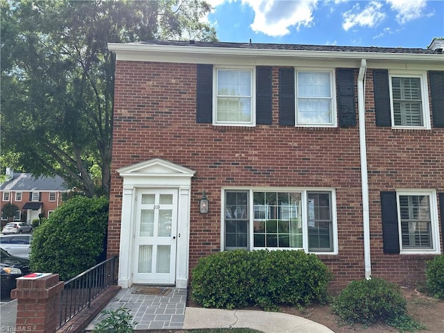 319 Hanover Arms Ct, Winston-Salem, NC 27104 - townhome / multi-family property with brick siding