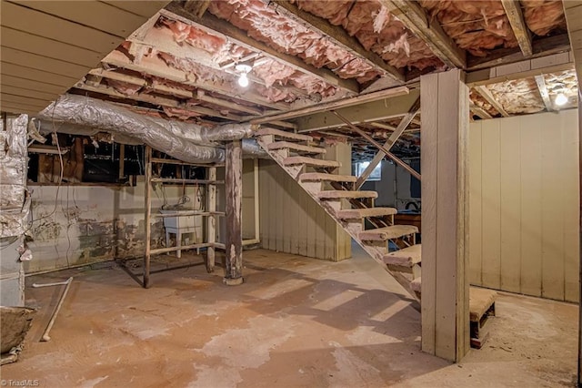 1900 Peachtree St, Winston-Salem, NC 27107 - unfinished below grade area with stairway