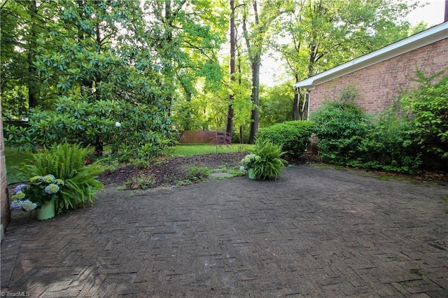 39 Fountain Manor Dr Unit A, Greensboro, NC 27405 - view of patio / terrace