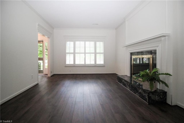 39 Fountain Manor Dr Unit A, Greensboro, NC 27405 - unfurnished living room with wood finished floors, ornamental molding, and baseboards