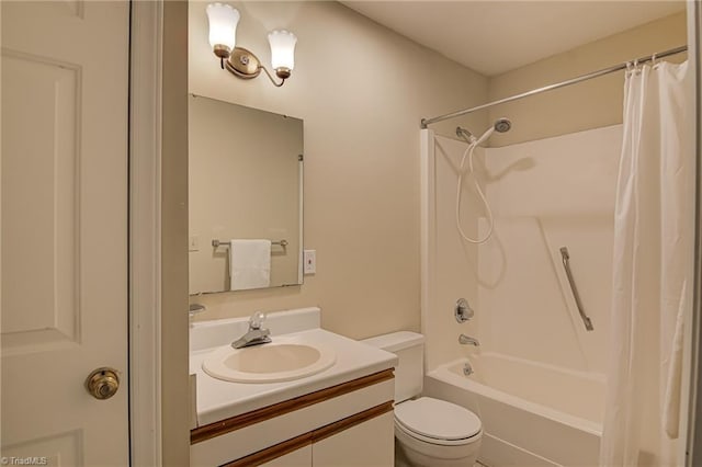 full bathroom with shower / bath combination with curtain, vanity, and toilet