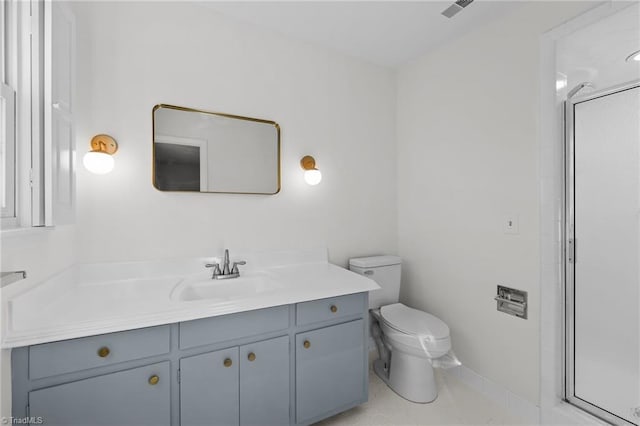 full bathroom featuring visible vents, toilet, a stall shower, and vanity