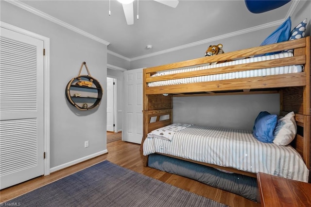 1603 Ilchester Ct, Greensboro, NC 27408 - bedroom with wood finished floors, crown molding, and ceiling fan