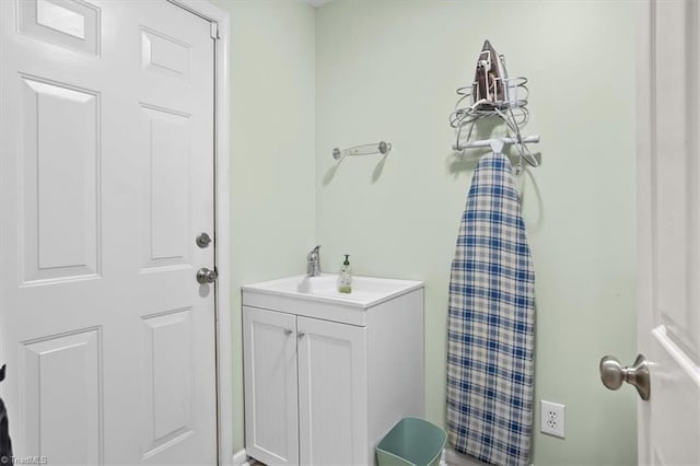 6796 Ironwood Cir, Greensboro, NC 27410 - bathroom featuring vanity