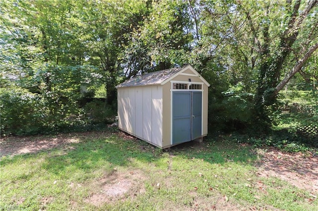 view of outbuilding