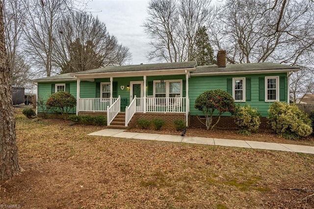 ranch-style house with a porch