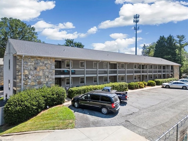 2920 Ramsgate Ct, Winston-Salem, NC 27106 - view of building exterior featuring uncovered parking