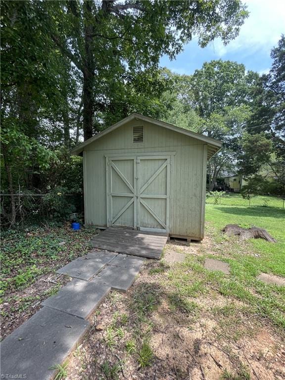 2820 Shady Lawn Dr, Greensboro, NC 27408 - view of shed
