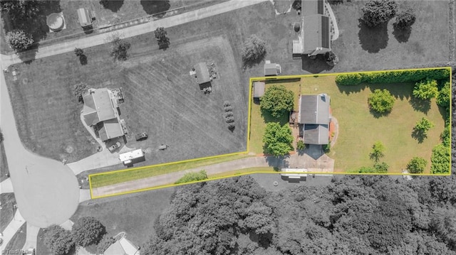 131 Hickory Creek Ct, Winston-Salem, NC 27107 - aerial view of property and surrounding area featuring property parcel outlined