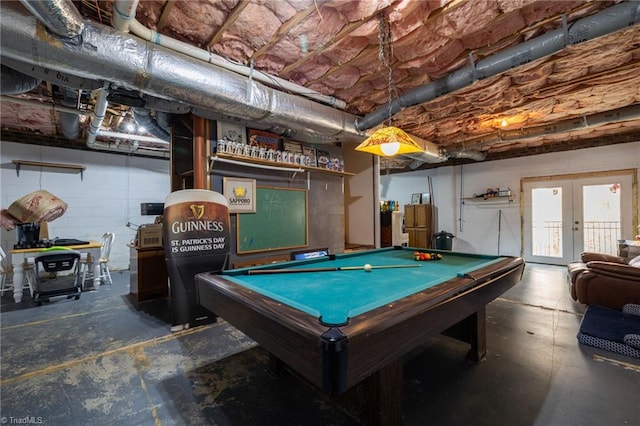 recreation room with billiards