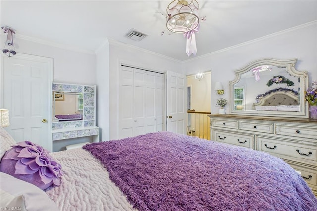 1317 Longcreek Dr, High Point, NC 27262 - bedroom with crown molding and a closet