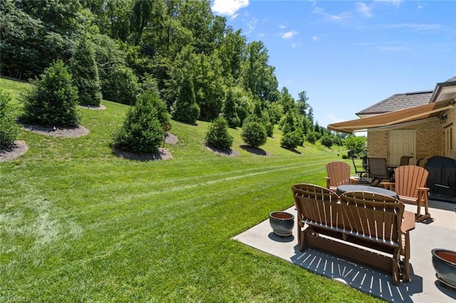 1623 Angus Ridge Dr, Kernersville, NC 27284 - view of grassy yard featuring a patio