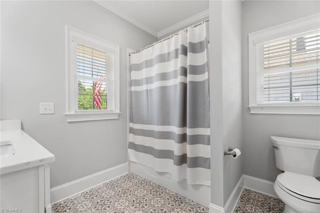 1623 Angus Ridge Dr, Kernersville, NC 27284 - full bathroom with plenty of natural light, vanity, curtained shower, and crown molding