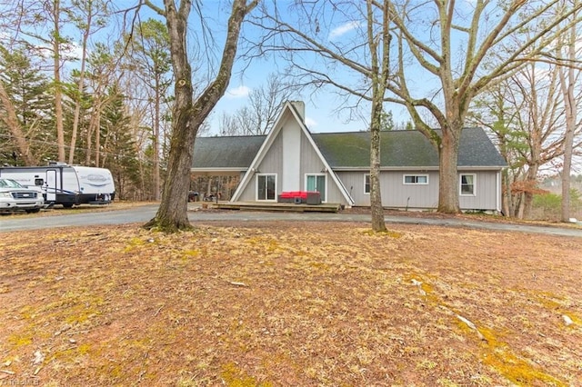 view of front of property