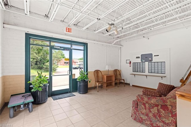 215 S Jefferson Ave Unit 102, West Jefferson, NC 28694 - view of common area