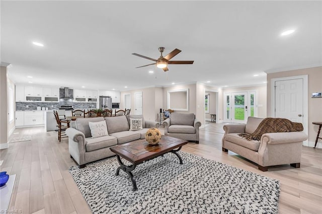 104 Shawnee Cir, Lexington, NC 27295 - living area with recessed lighting, baseboards, crown molding, and ceiling fan