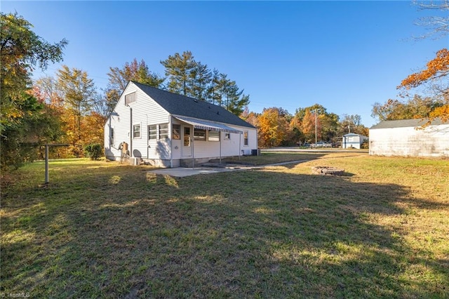 exterior space featuring a yard