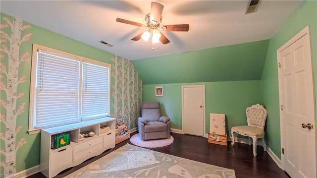 1721 Abbottsford Dr, Kernersville, NC 27284 - living area with wood finished floors, a ceiling fan, and vaulted ceiling