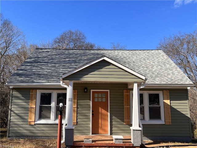 view of front facade with covered porch