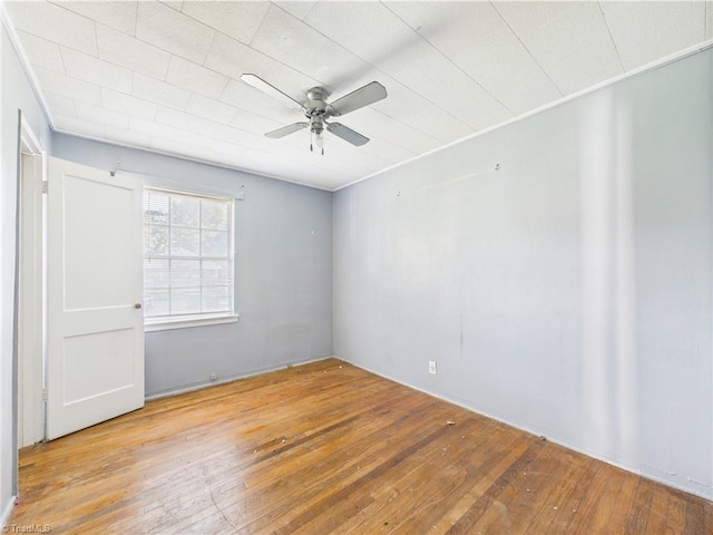 1008 E Brookline St, Winston-Salem, NC 27107 - empty room with wood-type flooring and a ceiling fan