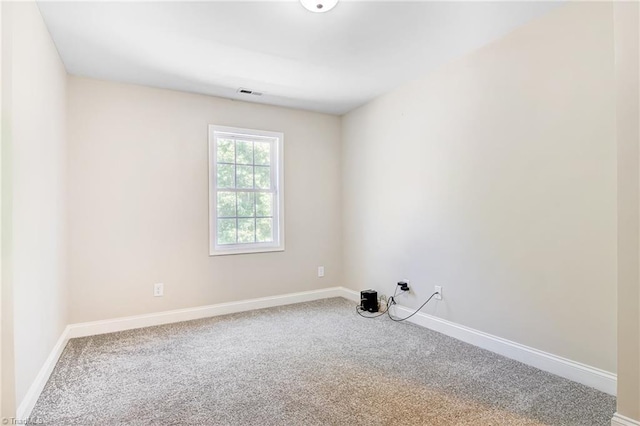 empty room featuring carpet