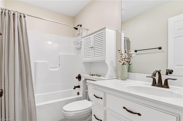 full bathroom with shower / bath combo with shower curtain, vanity, and toilet