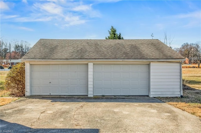 view of detached garage