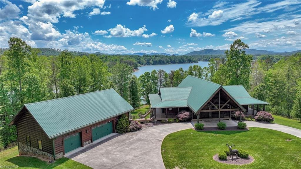 626 Malone Way, Wilkesboro, NC 28697 - aerial view of a water and mountain view and a forest