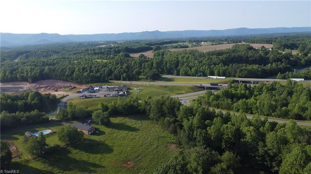 4285 W Pine St, Mount Airy, NC 27030