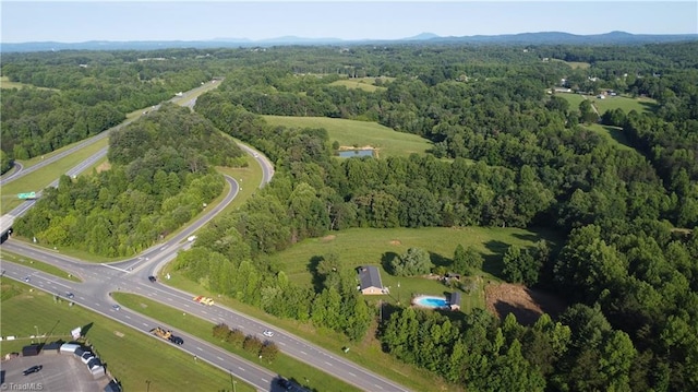 4285 W Pine St, Mount Airy, NC 27030