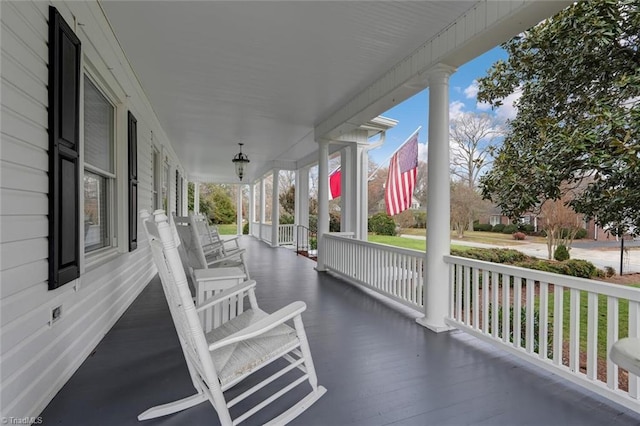 view of patio / terrace with covered porch