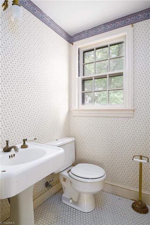 515 N Pine Valley Rd N, Winston-Salem, NC 27106 - bathroom with wallpapered walls and tile patterned floors