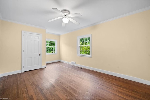 986 Avon Rd, Winston-Salem, NC 27104 - unfurnished room featuring crown molding, wood finished floors, baseboards, and ceiling fan