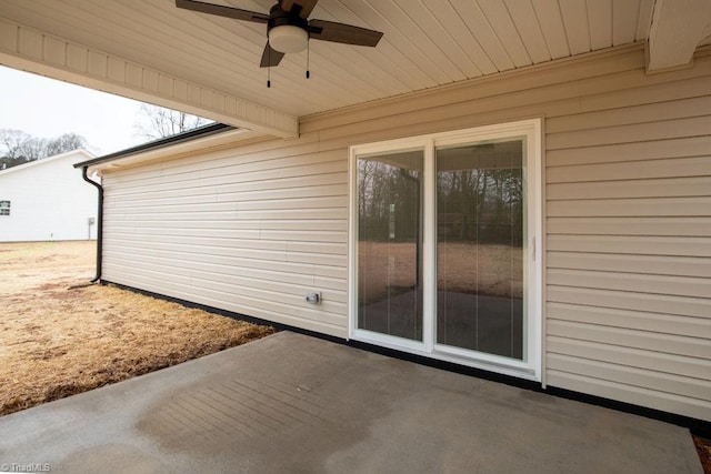 view of patio with ceiling fan