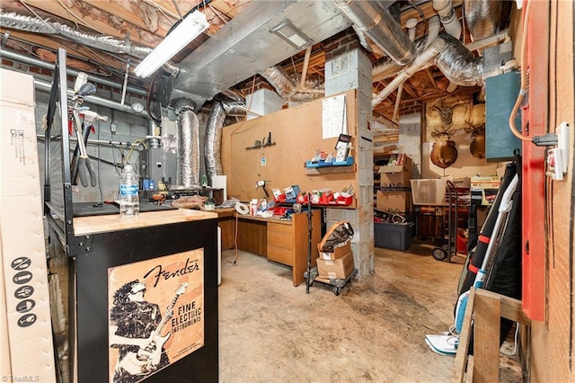 3016 Havasu Way, High Point, NC 27265 - unfinished below grade area with a workshop area