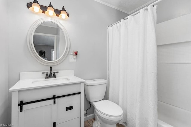 415 Crestview Dr, Thomasville, NC 27360 - full bathroom with vanity, shower / bathtub combination with curtain, and crown molding