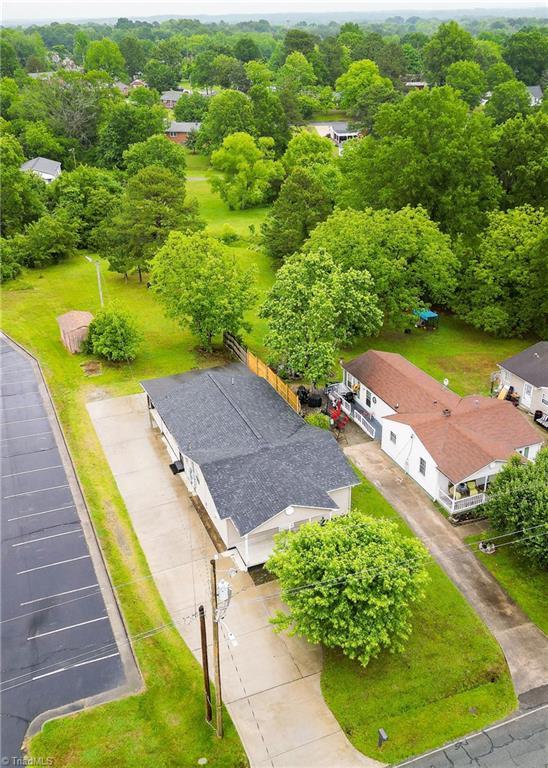 1309 Jackson St, Burlington, NC 27217 - drone / aerial view