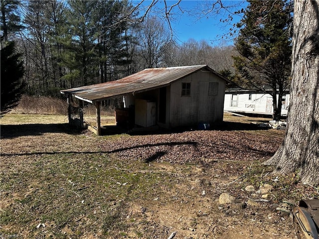 view of outdoor structure