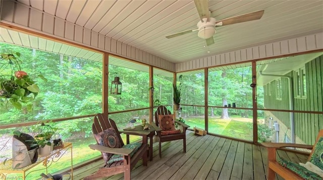 235 Hogan Bowers Rd, Thomasville, NC 27360 - sunroom featuring a ceiling fan