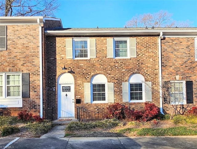 3009 Patriot Ct Unit D, Greensboro NC, 27408, 3 bedrooms, 2.5 baths house for sale