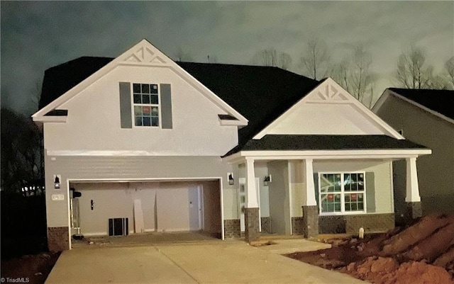 view of front facade featuring a garage