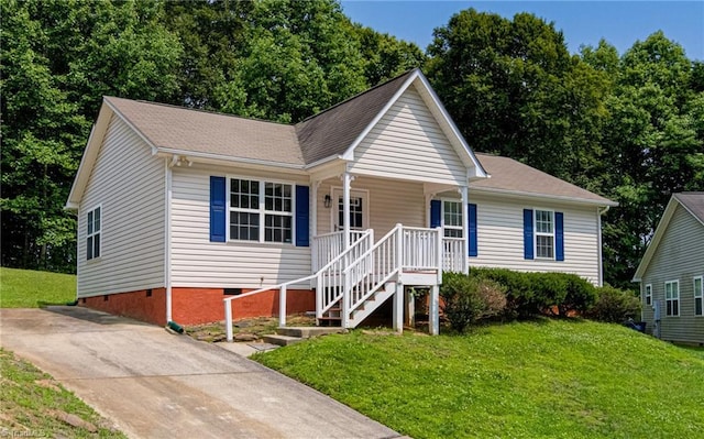 261 Williamsgate Ct, Winston-Salem, NC 27107 - view of front of property with crawl space, a porch, and a front yard