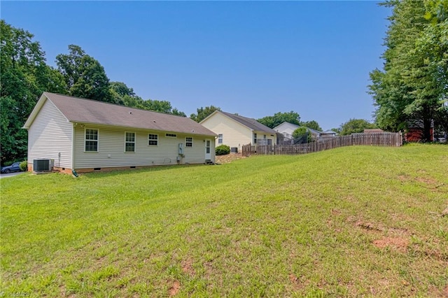 261 Williamsgate Ct, Winston-Salem, NC 27107 - back of property with crawl space and central air condition unit
