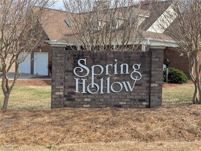 Listing photo 2 for 7755 Spring Hollow Dr, Belews Creek NC 27009